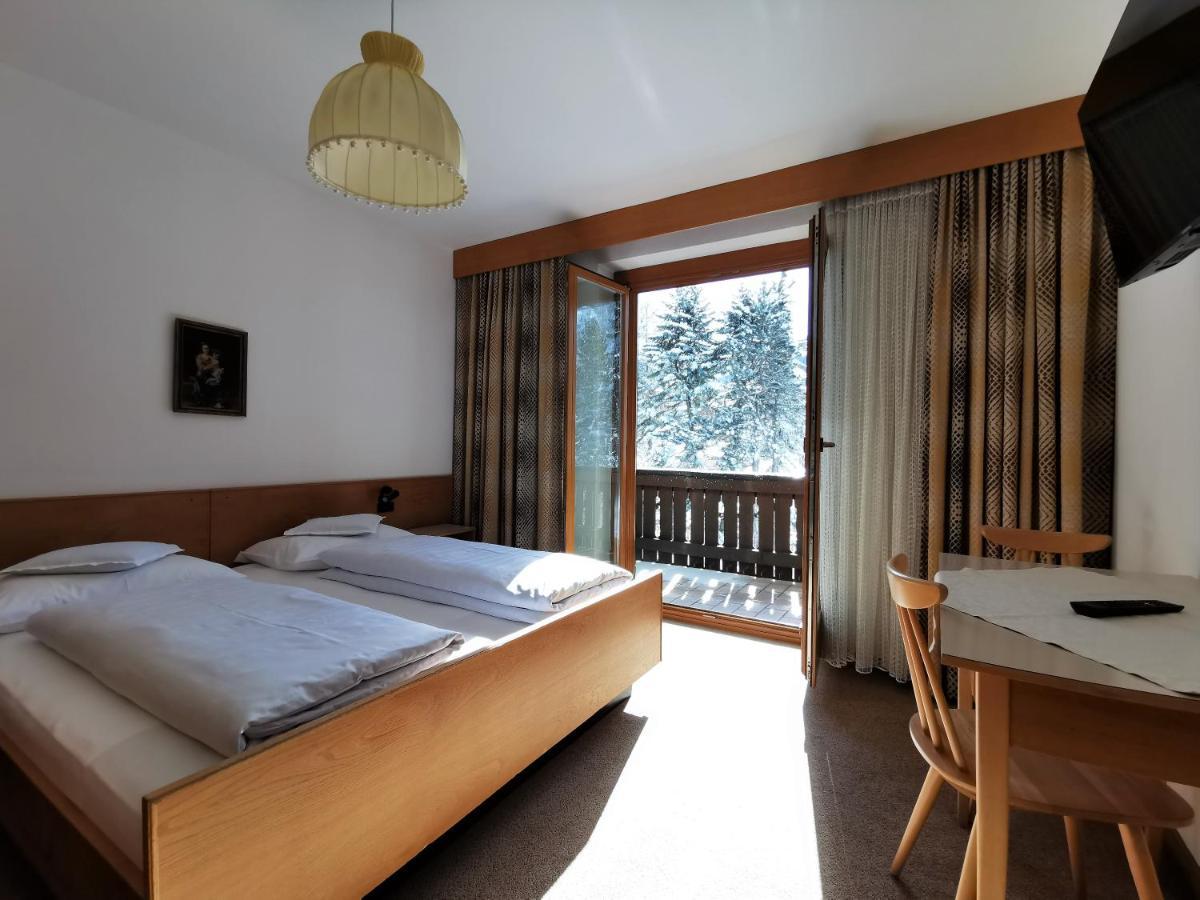 Hotel La Plaza Corvara Exteriör bild