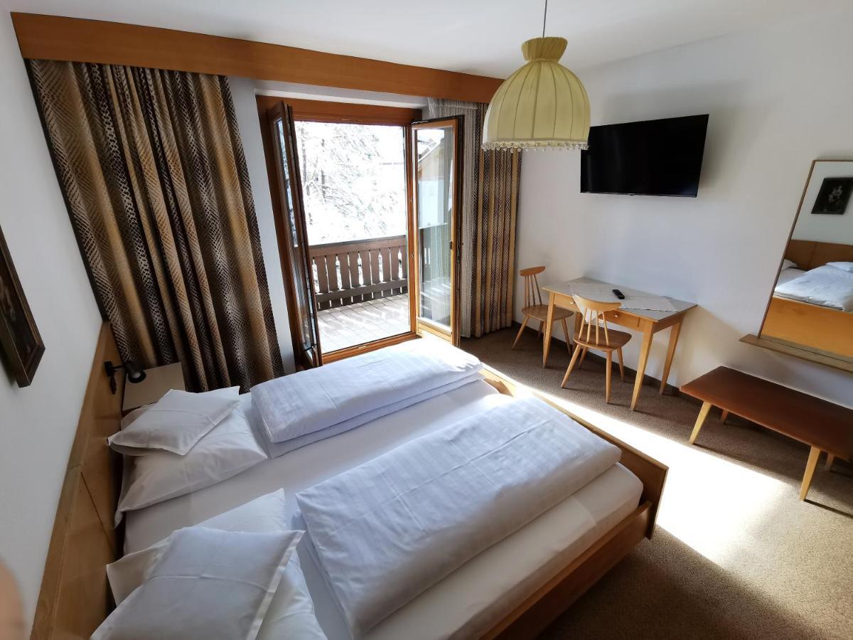 Hotel La Plaza Corvara Exteriör bild